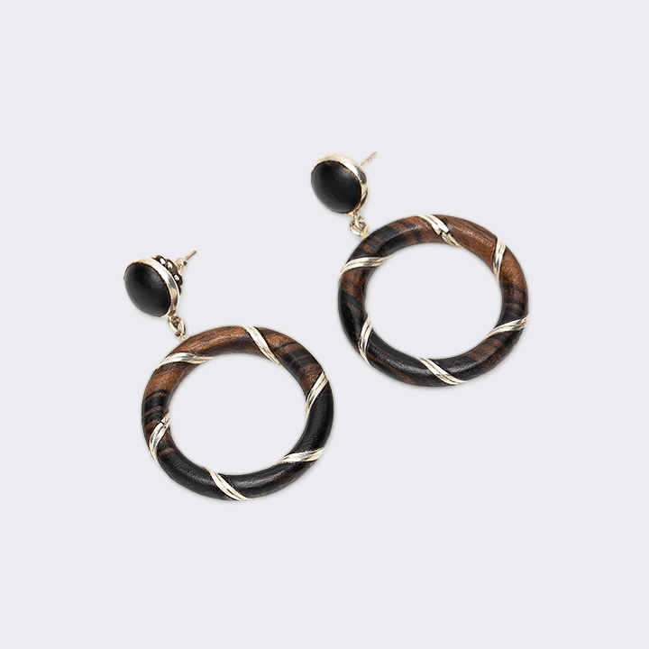 Kham Earrings handcrafted Jewelry for women, detail