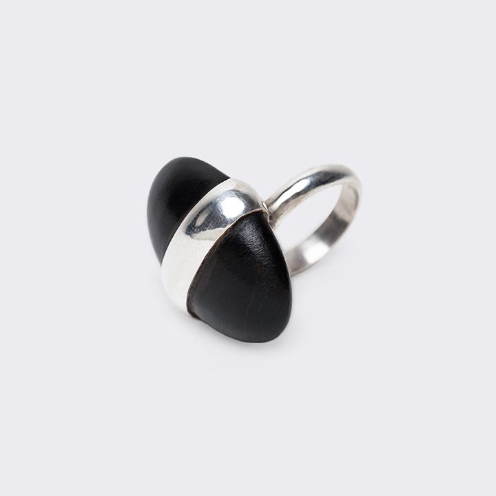 Vone handcrafted Jewelry for women, detail