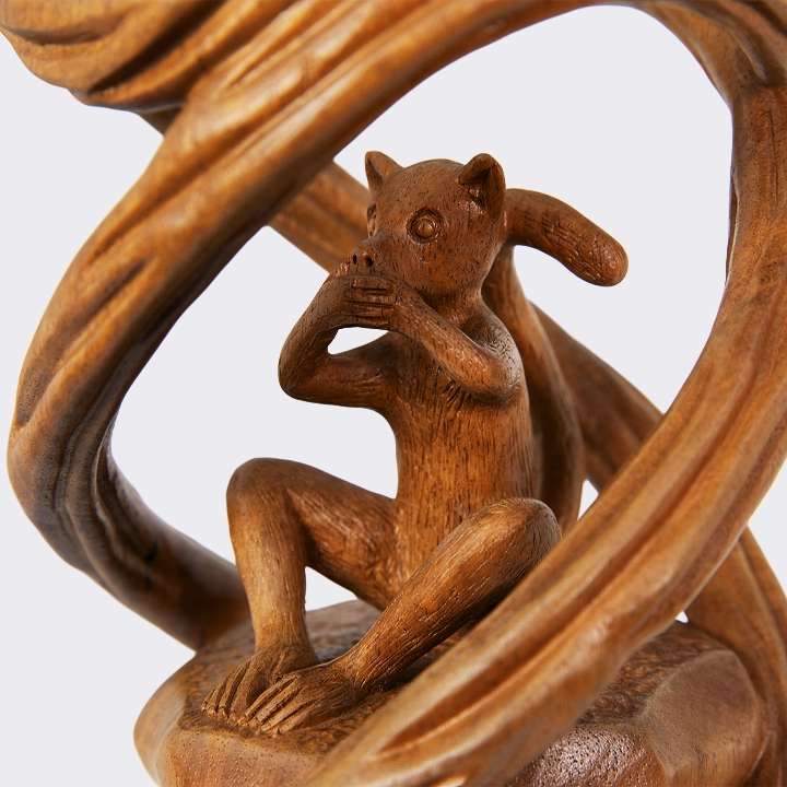 Wise monkeys handcrafted Animal Sculptures, detail