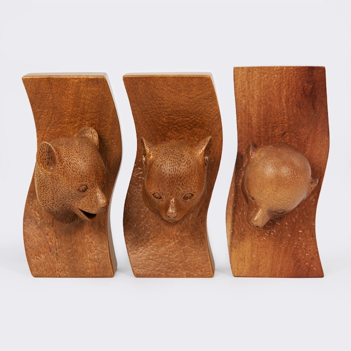 Maki Heads handcrafted Animal Sculptures, detail