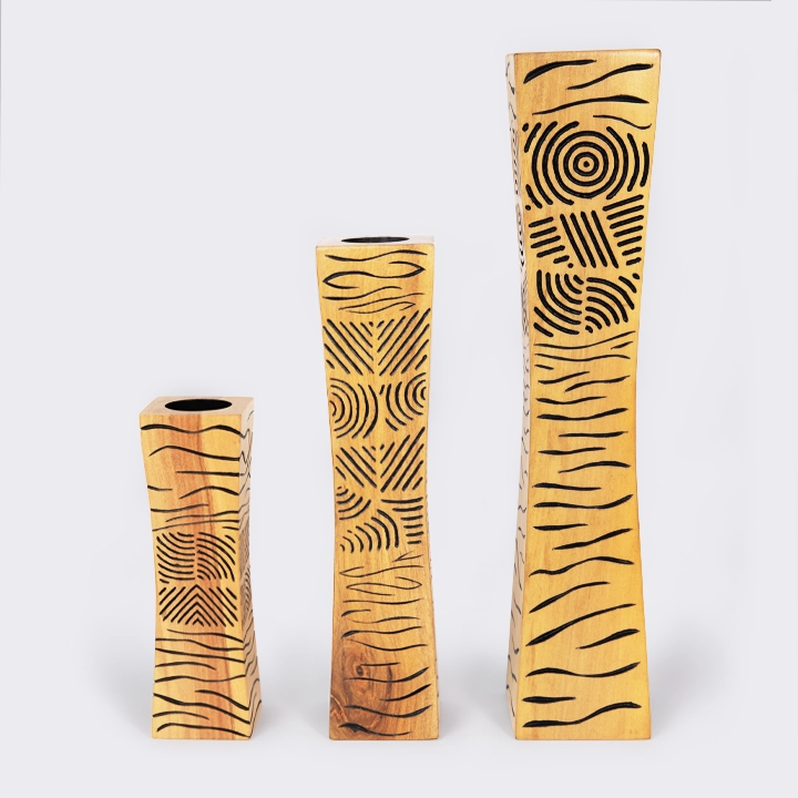 Nofy handcrafted Candle Holders, detail