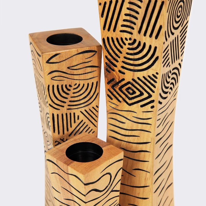 Nofy handcrafted Candle Holders, detail