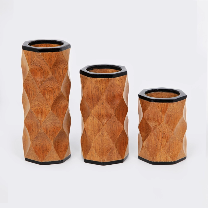 Lumina - Set of 3 handcrafted Candle Holders, detail