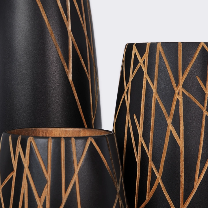 Ravaka Vases handcrafted Vases, detail
