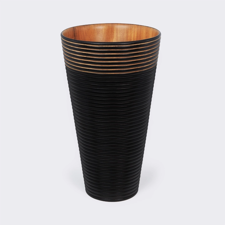 Black beauty handcrafted Vases, detail