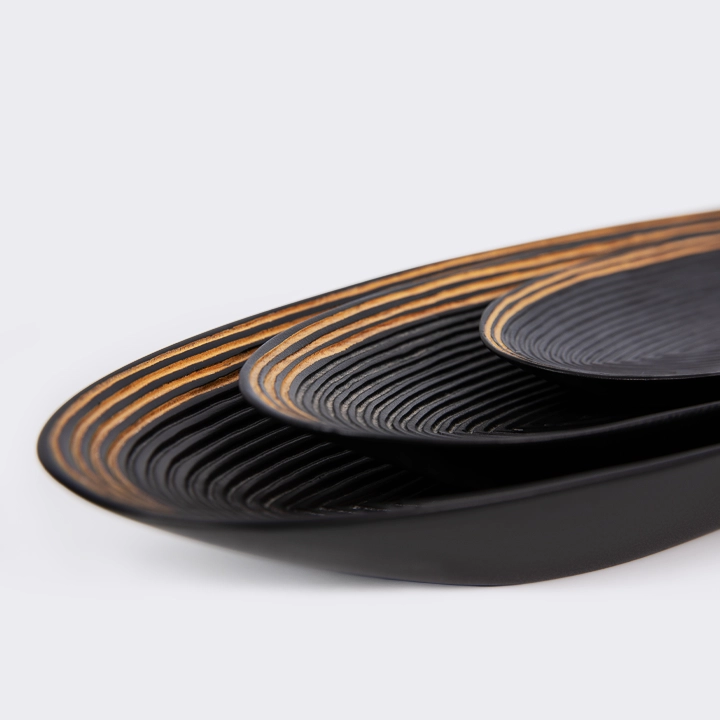 Mita handcrafted Condiment trays & trays, detail