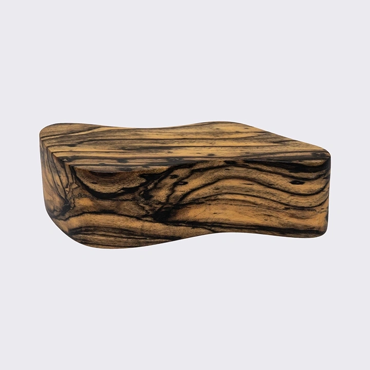 Zag handcrafted Paperweights & Stands, detail