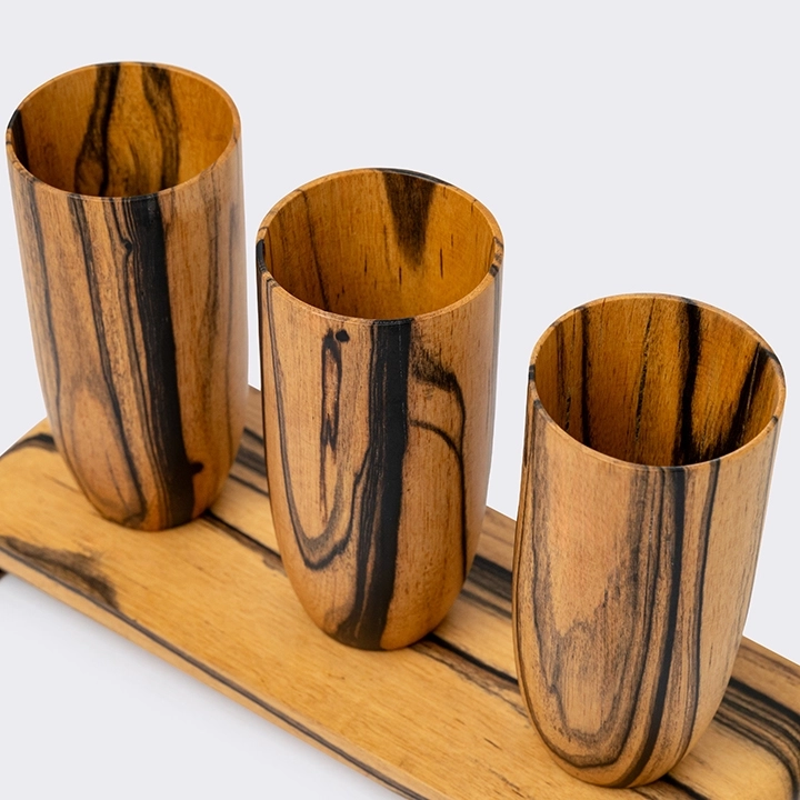 Uma handcrafted Vases, detail