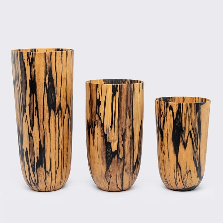 Bonita handcrafted Vases, detail