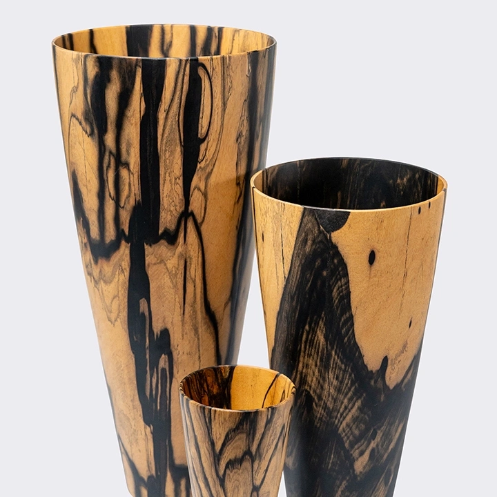 Vee handcrafted Vases, detail