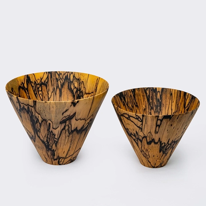 Daphne handcrafted Bowls, detail