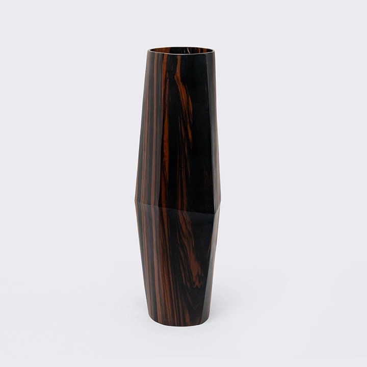 Frangipani handcrafted Vases, detail