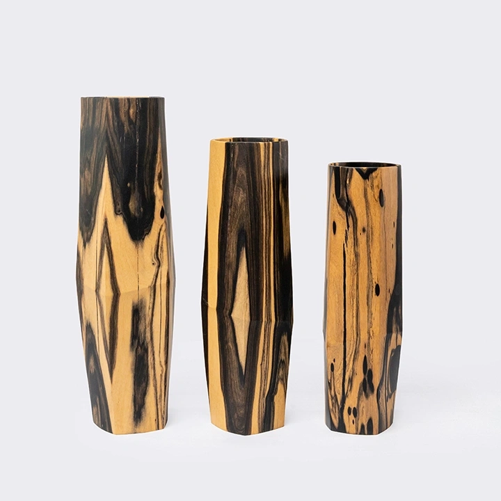 Frangipani handcrafted Vases, detail