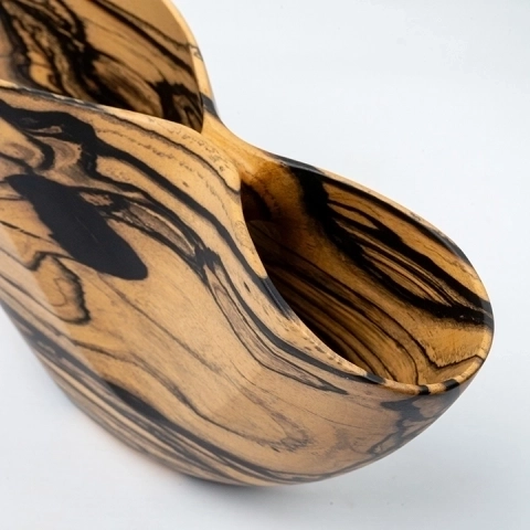 Liliana handcrafted Bowls, detail