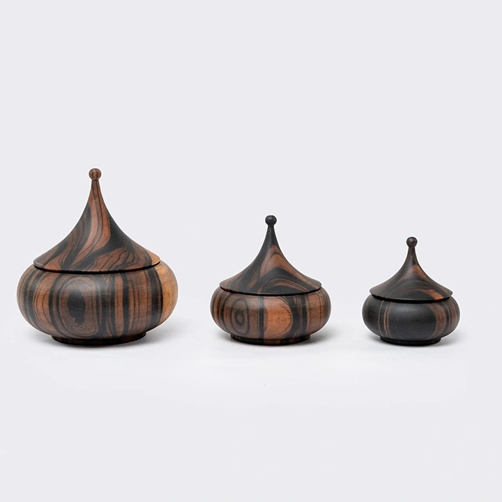 Cupolas handcrafted Boxes & Jars, detail
