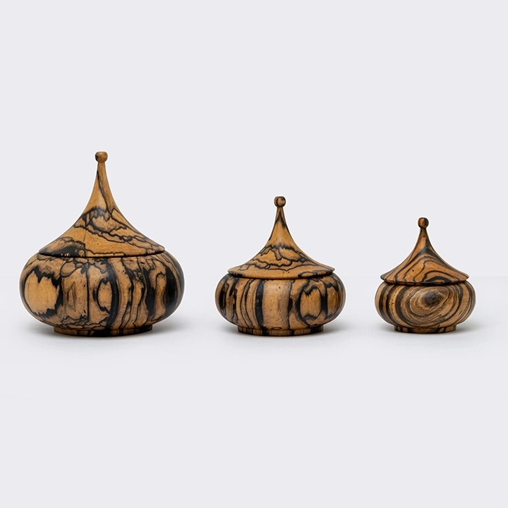 Cupolas handcrafted Boxes & Jars, detail