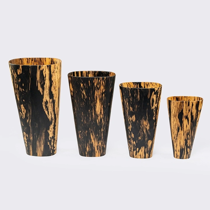 Elsa handcrafted Vases, detail