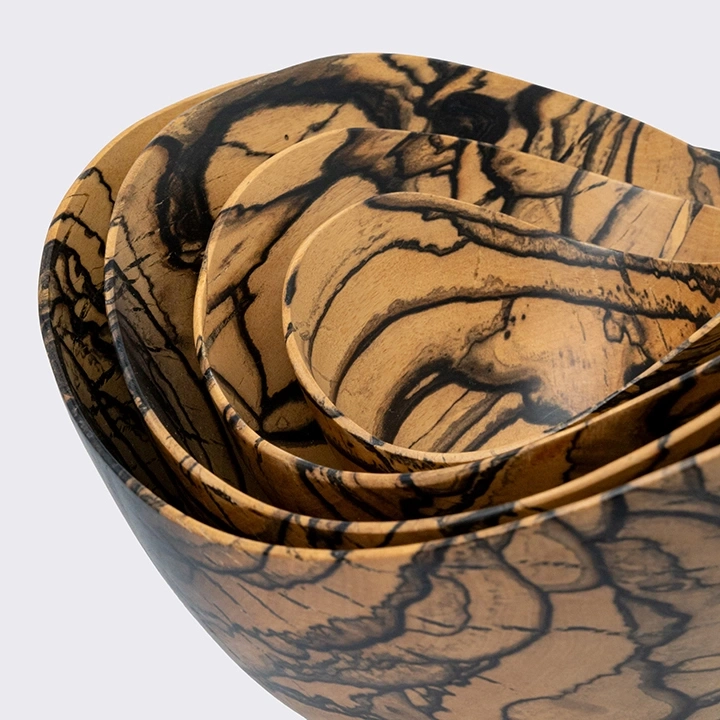 Lilac handcrafted Bowls, detail