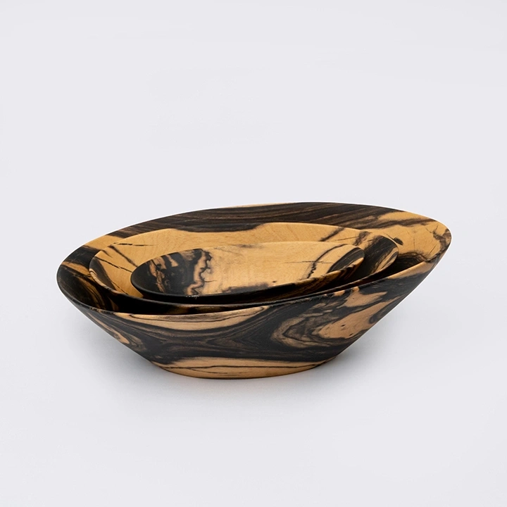 Gloria handcrafted Bowls, detail
