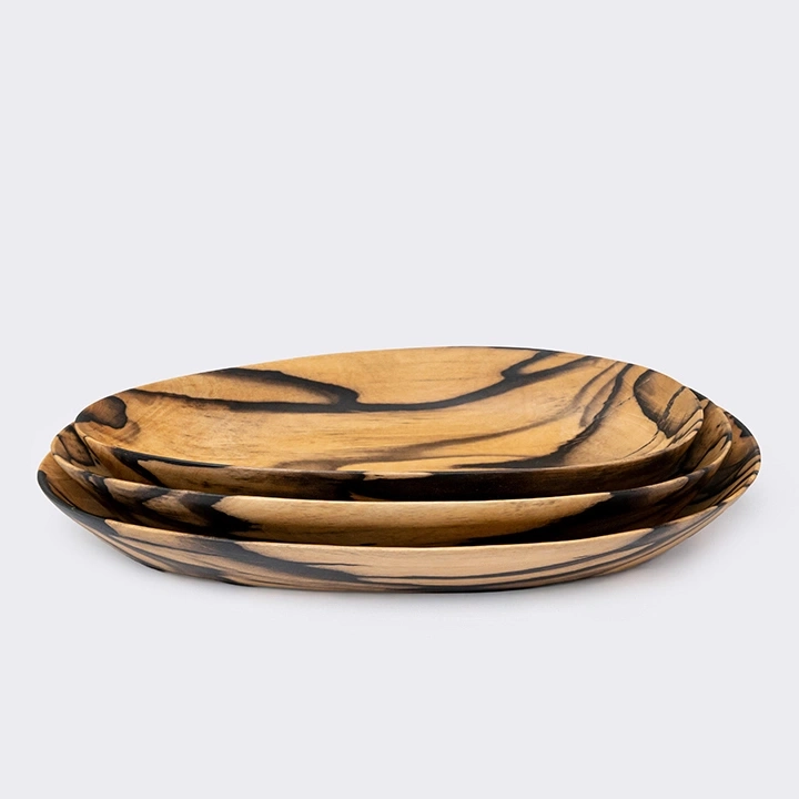 Thea handcrafted Platters & plates, detail