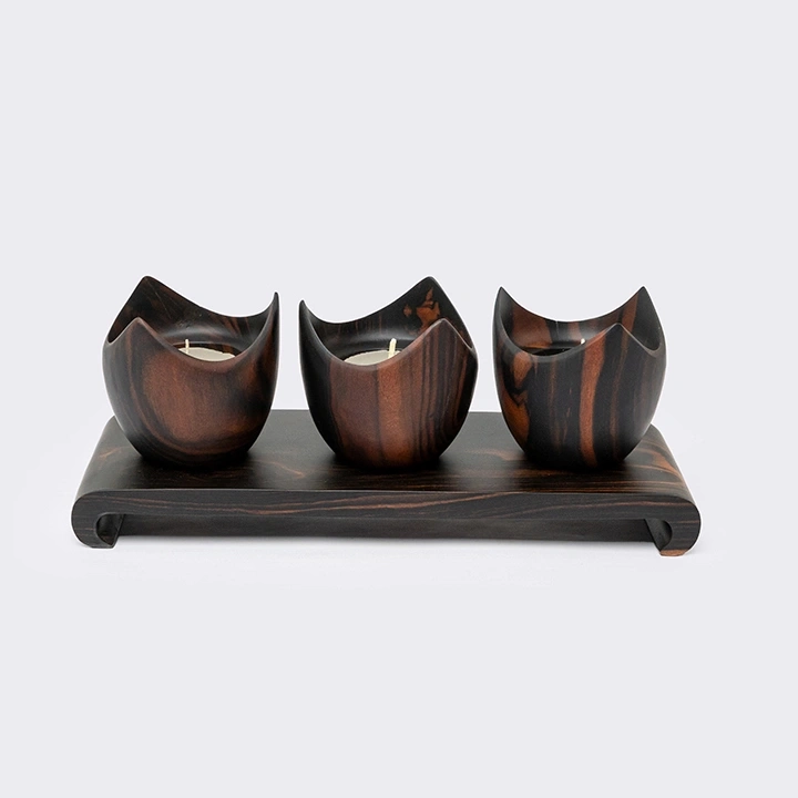 Tulips set with rounded stand handcrafted Candle Holders, detail
