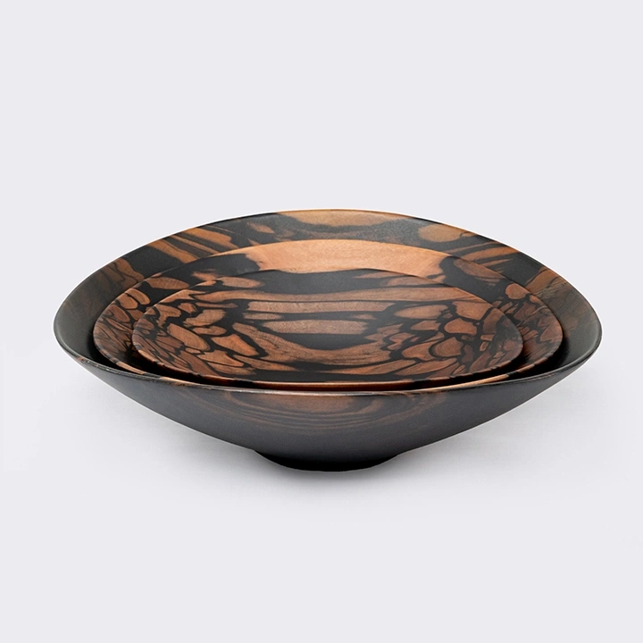 Bucolic handcrafted Bowls, detail
