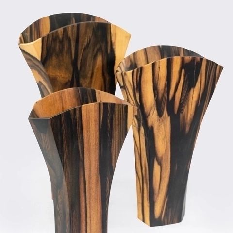 Atlas handcrafted Vases, detail