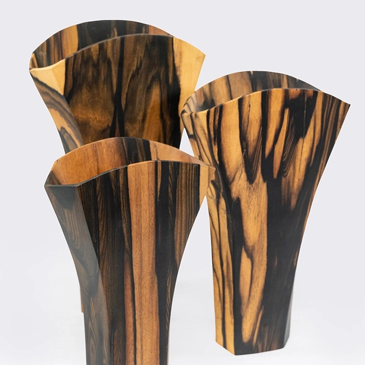 Atlas handcrafted Vases, detail