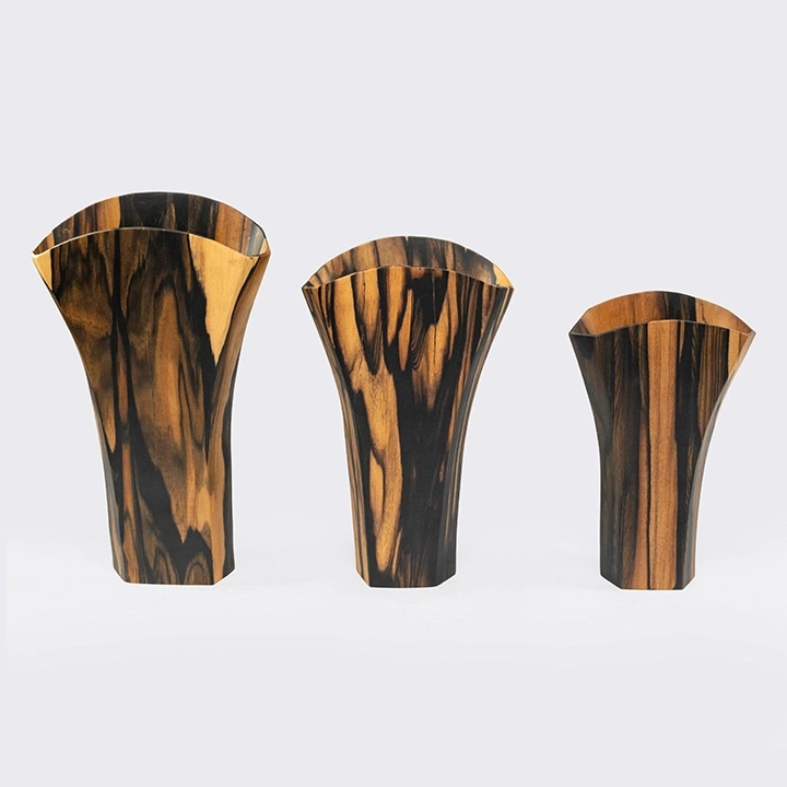 Atlas handcrafted Vases, detail