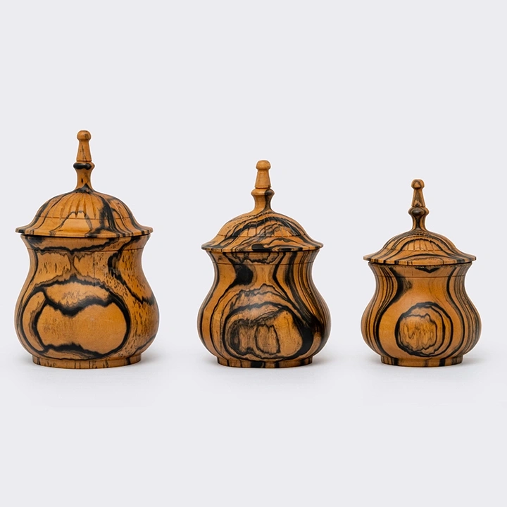 Holy handcrafted Boxes & Jars, detail