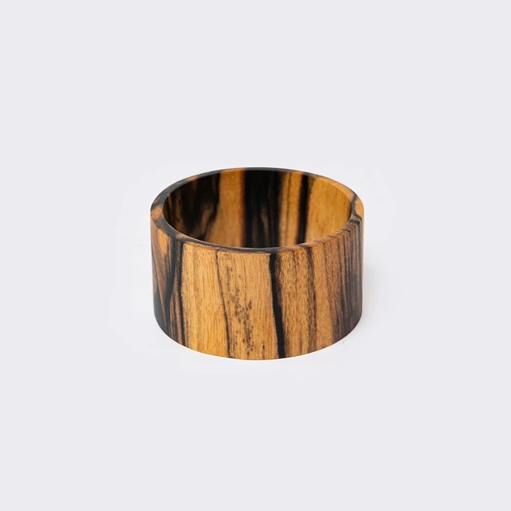 Monocle handcrafted Napkin Rings, detail