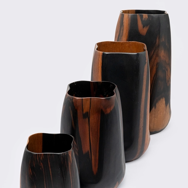 Amara handcrafted Vases, detail
