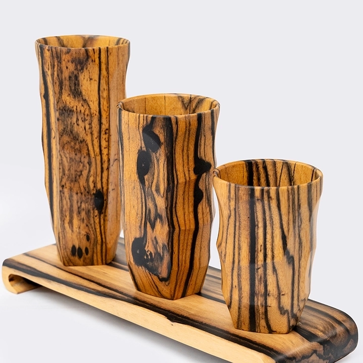 Pina set with stand handcrafted Vases, detail
