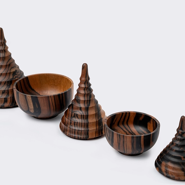 Conica handcrafted Boxes & Jars, detail