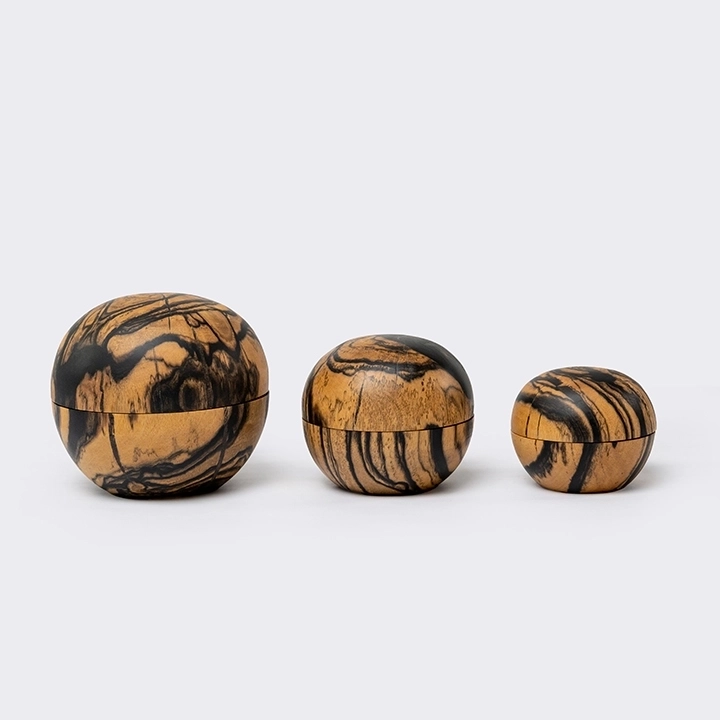 Vega handcrafted Boxes & Jars, detail