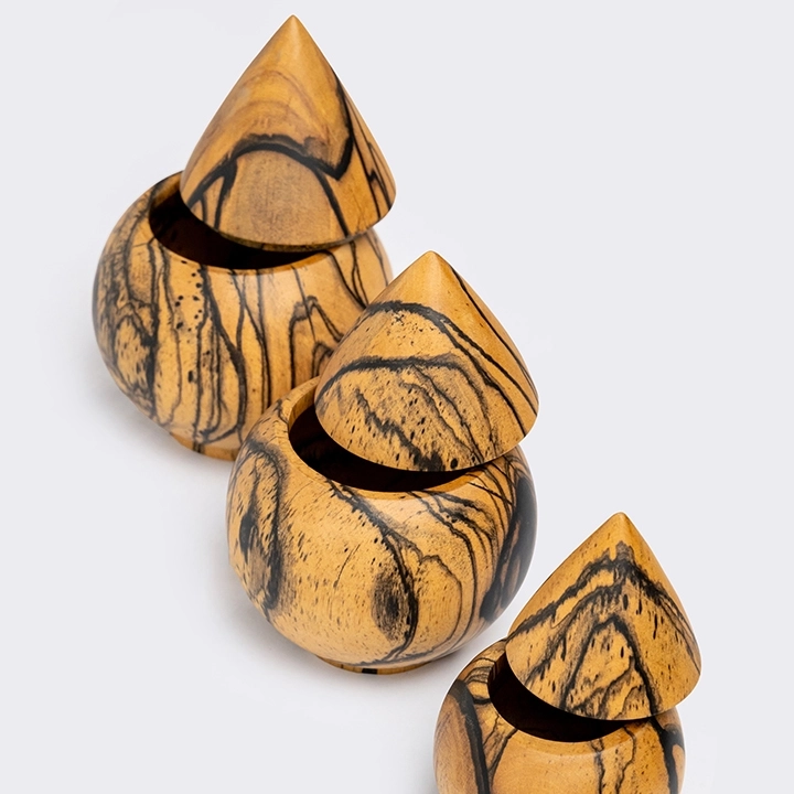 Peak handcrafted Boxes & Jars, detail
