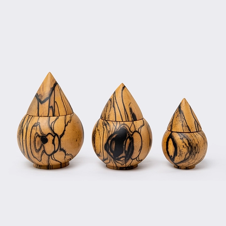 Peak handcrafted Boxes & Jars, detail