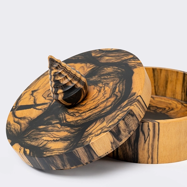 Ama handcrafted Boxes & Jars, detail
