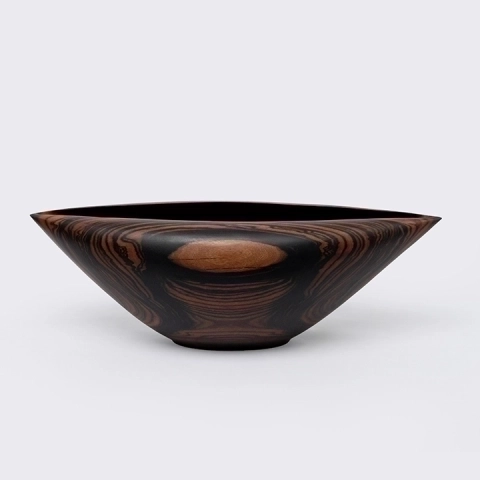 Novah handcrafted Bowls, studio view