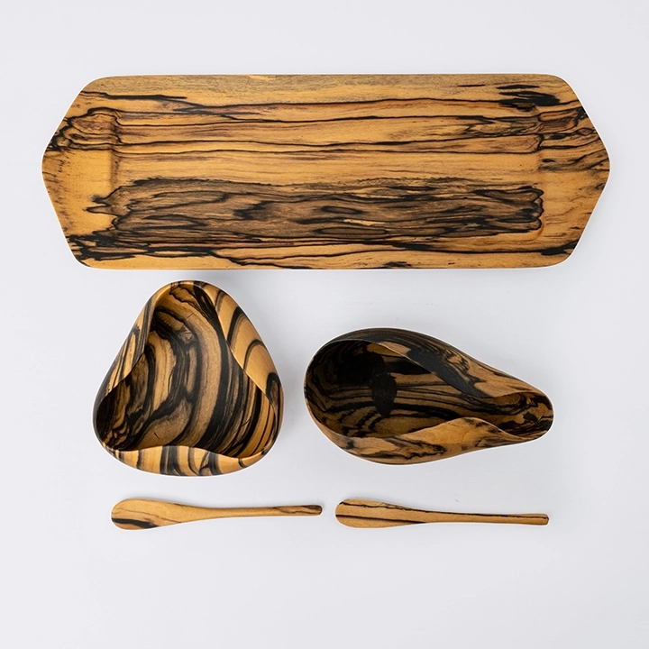 Flora handcrafted Condiment trays & trays, detail