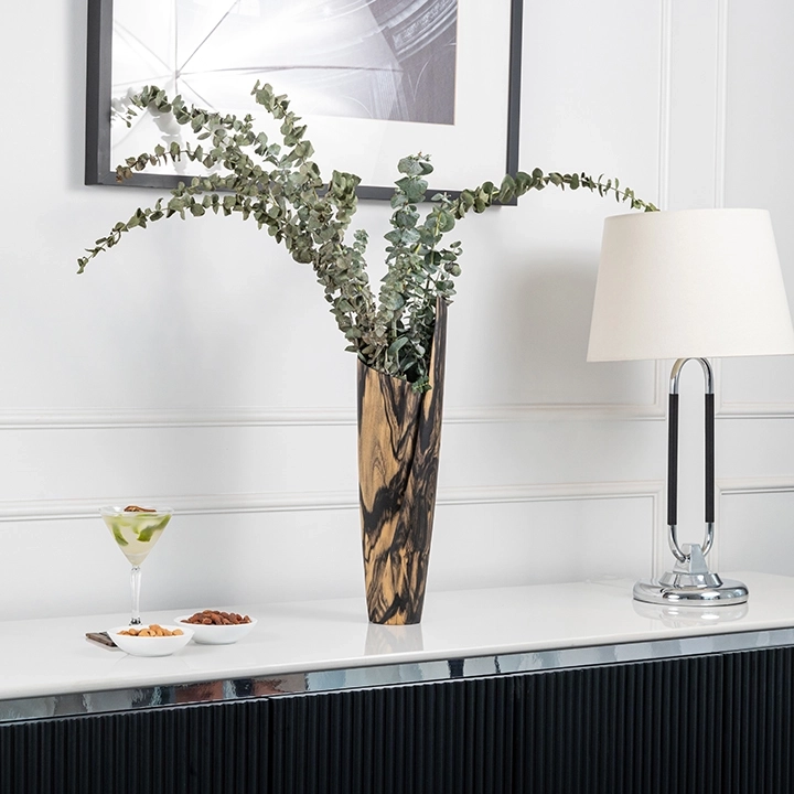 Bouquet handcrafted Vases, styled in an interior