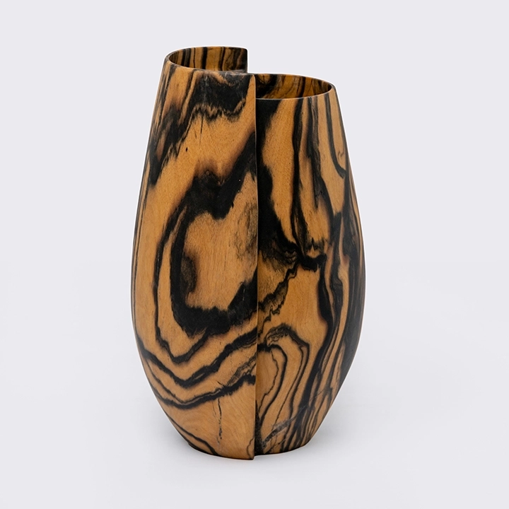 Janus handcrafted Vases, detail