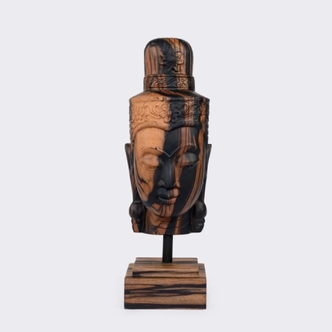 Studio picture of the Bride Buddha