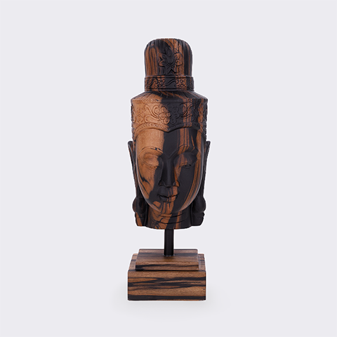 Sao Phai handcrafted Sacred Art, studio view