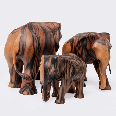 Mighty handcrafted Animal Sculptures, detail