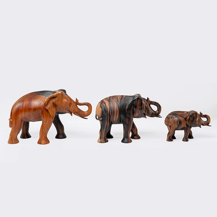 Tusker handcrafted Animal Sculptures, detail