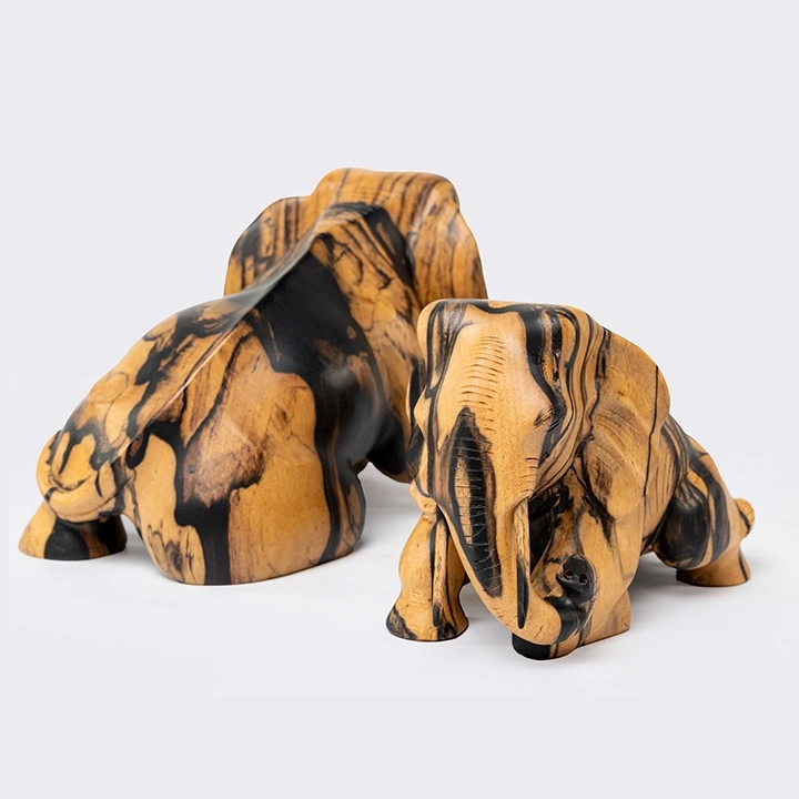Sleepy handcrafted Animal Sculptures, detail