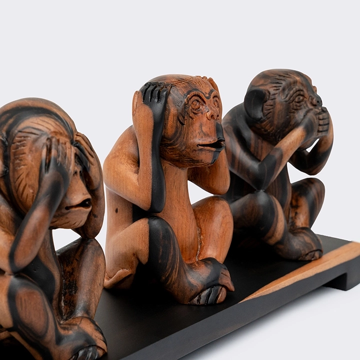 Ling handcrafted Animal Sculptures, detail