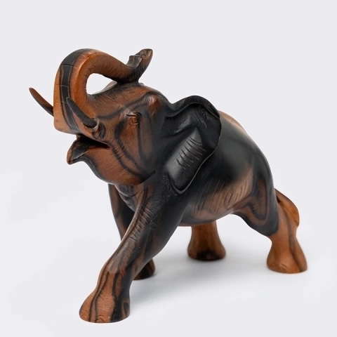 Pip handcrafted Animal Sculptures, detail