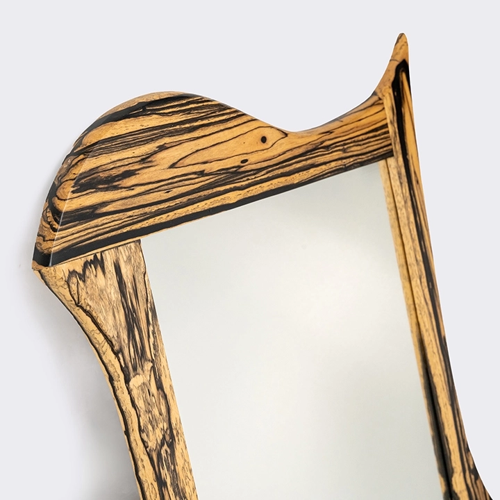 Keo handcrafted Mirror, detail